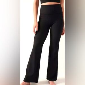 Athleta Salutation Stash Black Flare Leggings